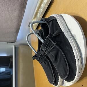 HEY DUDE WENDY BLACK